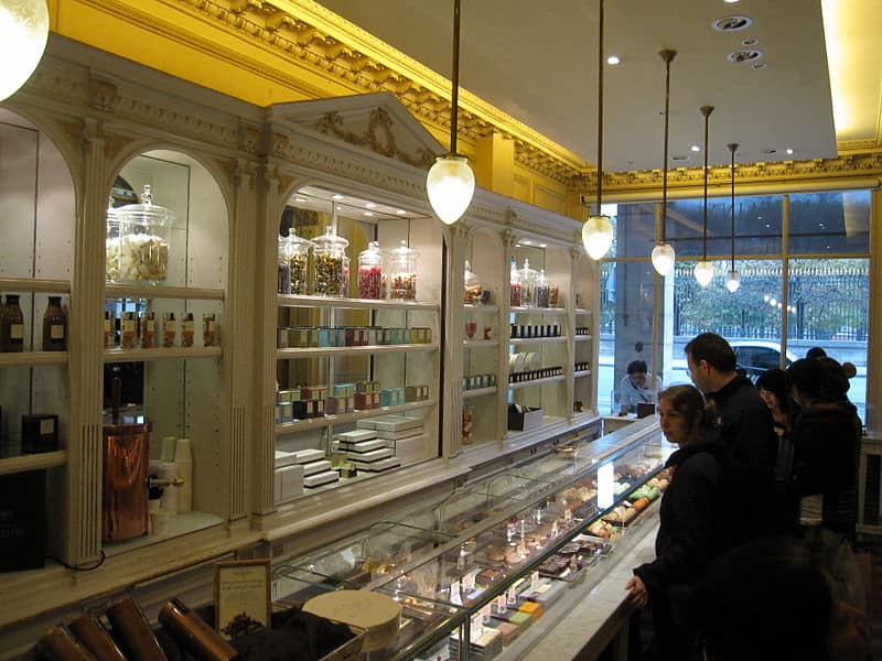 Angelina Chocolate - by Gryffindor - Wikimedia Commons